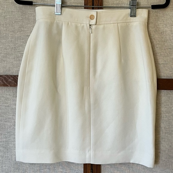 Vintage 1980s “Clueless” Cream Guess Blazer and Skirt Suit - 2/4 - Picture 11 of 16